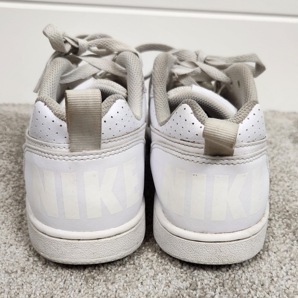 Nike Court Borough Low Triple White Low Top Sneaker Skate Shoes Size Youth 5.5 - Picture 6 of 8